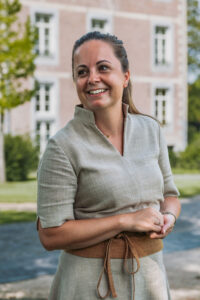 Simone Management Team - Kim Defaux